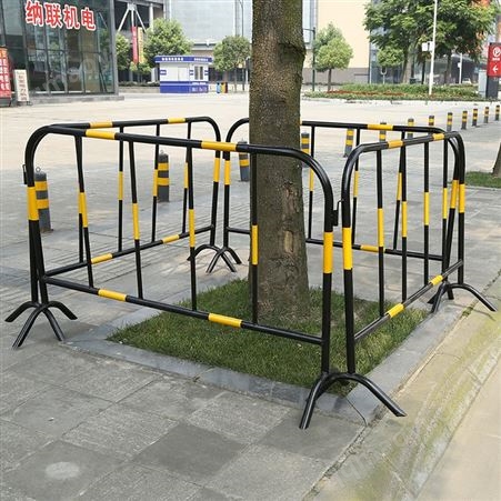 市政铁马护栏 黄黑临时围栏防护栏杆 马路工地施工移动隔离栅栏